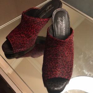 Donald Pliner cheetah peep toe 9